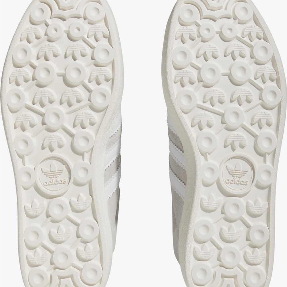 Adidas Women's Gazelle Bold Platform Sneaker in Light Gray (NWOB) - Picture 5 of 10